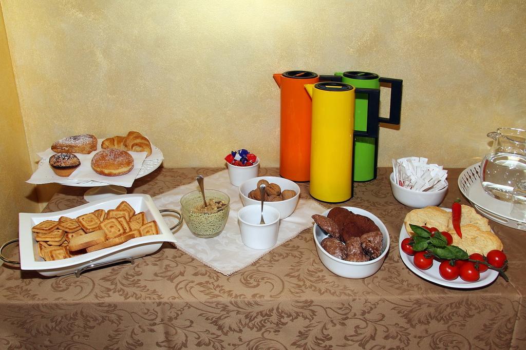B&B Villa Il Sughero 莫诺波利 外观 照片