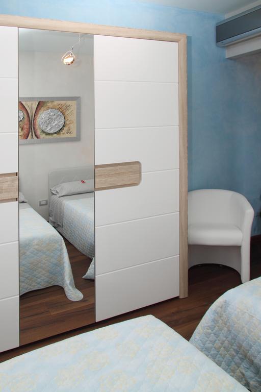 B&B Villa Il Sughero 莫诺波利 客房 照片